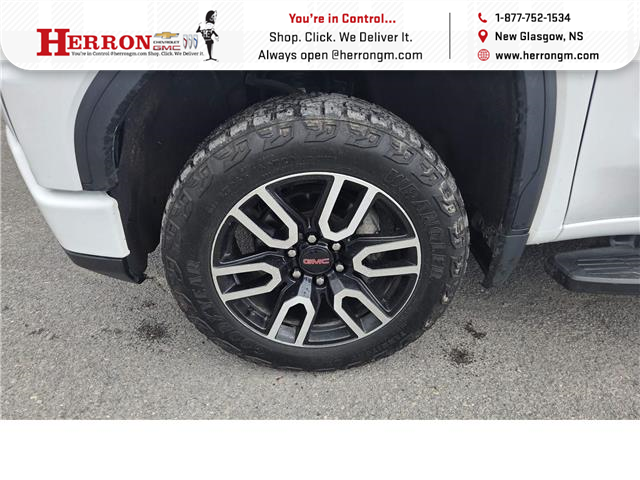 2022 GMC Sierra 1500 AT4 (Stk: 71428A) in New Glasgow - Image 9 of 15