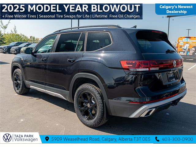 2025 Volkswagen Atlas 2.0 TSI Peak Edition (Stk: TS-0329) in Calgary - Image 7 of 29