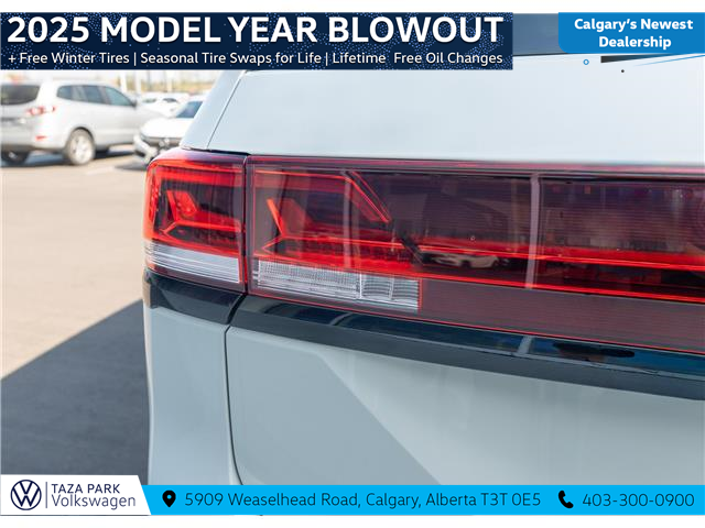 2025 Volkswagen Atlas 2.0 TSI Peak Edition (Stk: TS-0392) in Calgary - Image 10 of 27