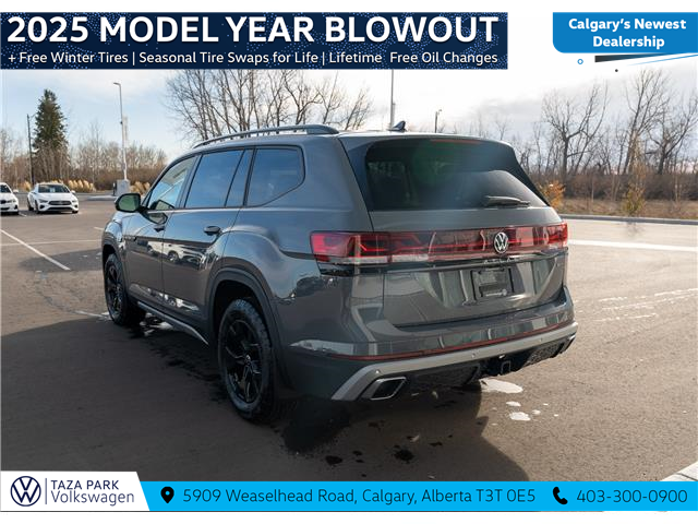 2025 Volkswagen Atlas 2.0 TSI Peak Edition (Stk: TS-0414) in Calgary - Image 7 of 25