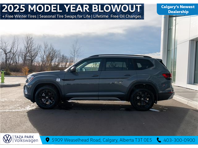 2025 Volkswagen Atlas 2.0 TSI Peak Edition (Stk: TS-0414) in Calgary - Image 8 of 25