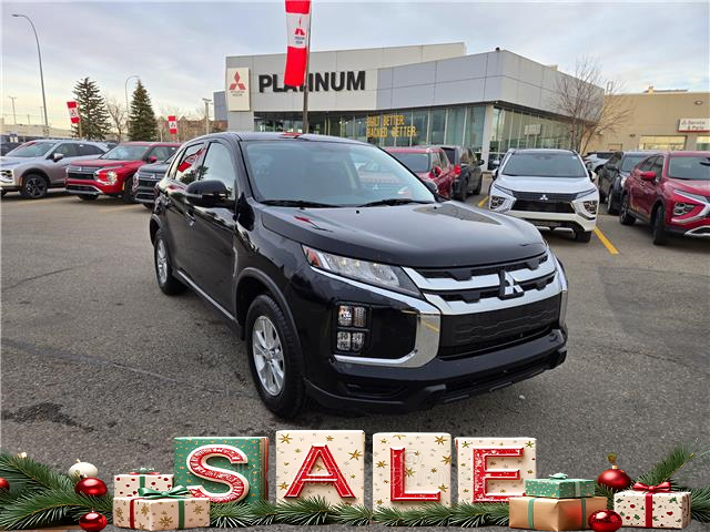 2024 Mitsubishi RVR SE (Stk: 8913) in Calgary - Image 1 of 23