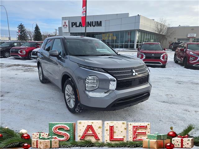 2024 Mitsubishi Outlander ES (Stk: 8922) in Calgary - Image 1 of 24