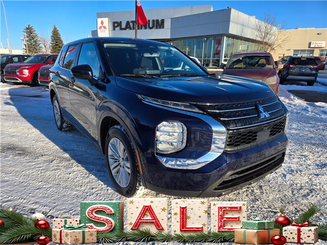2024 Mitsubishi Outlander ES (Stk: 8921) in Calgary - Image 1 of 24