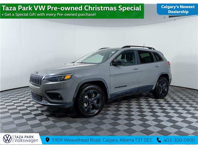 2022 Jeep Cherokee Altitude (Stk: TT-064A) in Calgary - Image 1 of 9