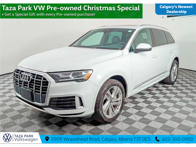 2024 Audi Q7 45 Komfort (Stk: TU0190) in Calgary - Image 1 of 11
