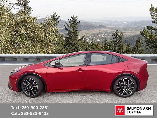 2026 Toyota Prius Plug-In Hybrid XSE (Stk: SATPP057494) in Salmon Arm - Image 3 of 25