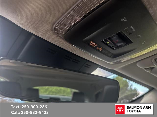 2026 Toyota Prius Plug-In Hybrid XSE (Stk: SATPP057494) in Salmon Arm - Image 21 of 25