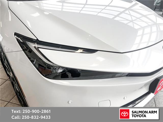 2026 Toyota Prius Plug-In Hybrid XSE Premium (Stk: SATPP058080) in Salmon Arm - Image 8 of 25