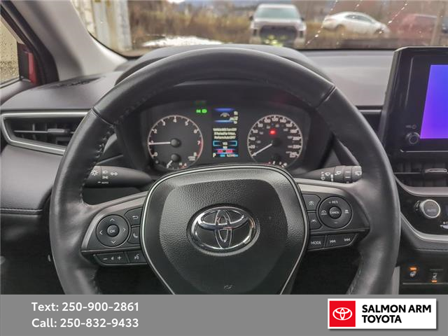 2024 Toyota Corolla Cross LE (Stk: SAT090922T) in Salmon Arm - Image 14 of 25