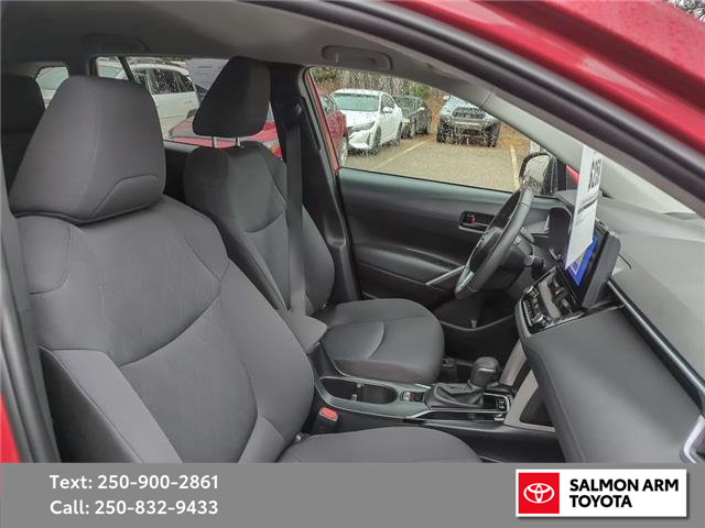 2024 Toyota Corolla Cross LE (Stk: SAT090922T) in Salmon Arm - Image 22 of 25