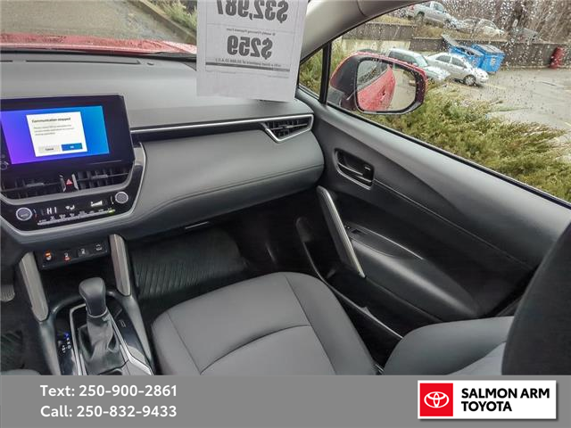 2024 Toyota Corolla Cross LE (Stk: SAT090922T) in Salmon Arm - Image 25 of 25