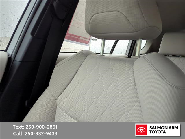 2024 Toyota Corolla Cross L (Stk: S92996LP) in Salmon Arm - Image 20 of 25