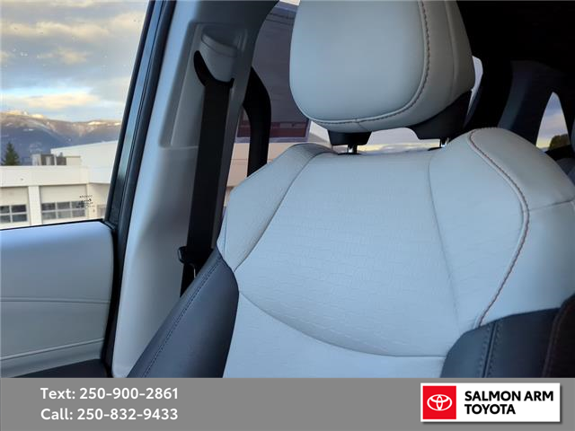 2024 Toyota Sienna XSE 7-Passenger (Stk: S111714P) in Salmon Arm - Image 20 of 25