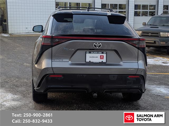 2023 Toyota bZ4X XLE (Stk: SAT002059T) in Salmon Arm - Image 5 of 7