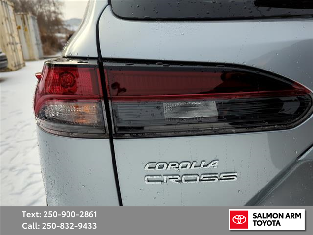 2026 Toyota Corolla Cross LE (Stk: SCC63852) in Salmon Arm - Image 11 of 25