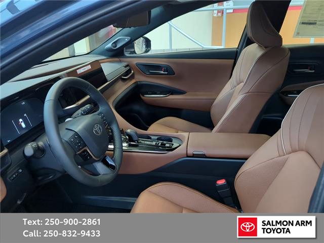 2026 Toyota Crown Signia Limited (Stk: SCR36531) in Salmon Arm - Image 13 of 25