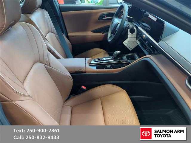 2026 Toyota Crown Signia Limited (Stk: SCR36531) in Salmon Arm - Image 22 of 25
