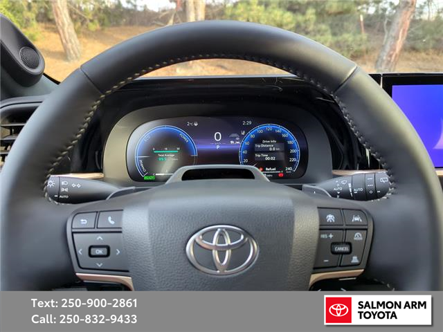 2026 Toyota Crown Signia Limited (Stk: SCS37993) in Salmon Arm - Image 14 of 25 2026 Toyota Crown Signia Limited (Stk: SCS37993) in Salmon Arm - Image 14 of 25