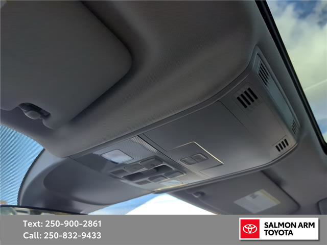 2022 Volkswagen Taos Highline (Stk: S27436P) in Salmon Arm - Image 21 of 25