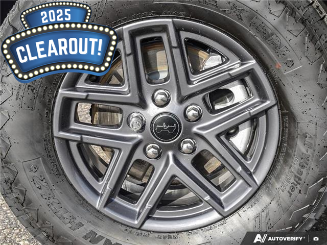 2025 Jeep Wrangler Sport (Stk: 44550) in Kitchener - Image 6 of 27