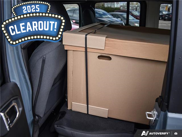 2025 Jeep Wrangler Sport (Stk: 44550) in Kitchener - Image 24 of 27