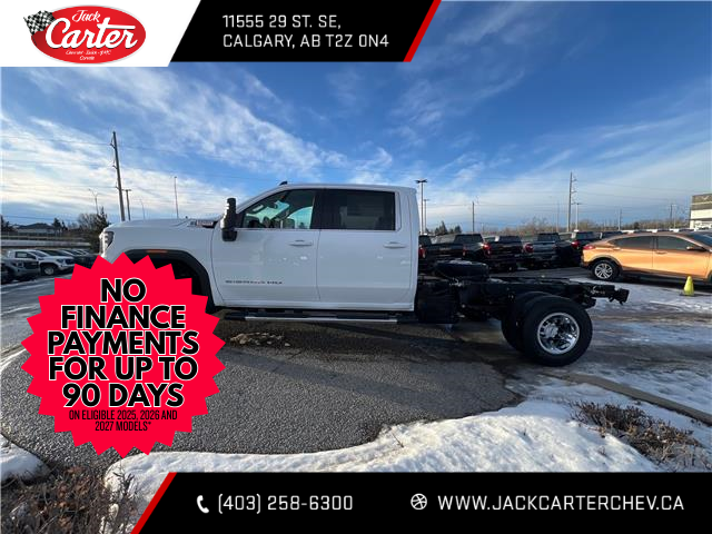 2026 GMC Sierra 3500HD Chassis SLE (Stk: TF185083) in Calgary - Image 2 of 21