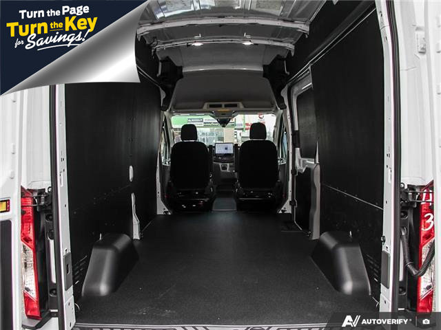 2026 Ford E-Transit-350 Cargo Base (Stk: 26TR059) in St. Catharines - Image 9 of 23