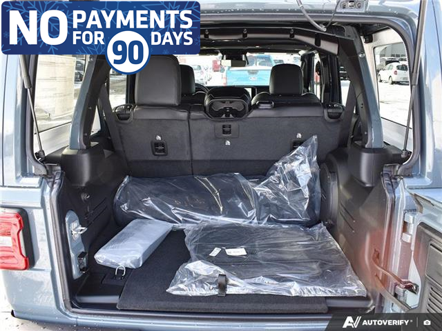 2026 Jeep Wrangler Sahara (Stk: 44603) in Kitchener - Image 11 of 27