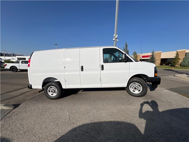 2025 GMC Savana 2500 Work Van (Stk: S1264500) in Calgary - Image 6 of 18