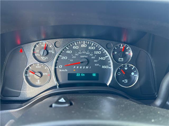 2025 GMC Savana 2500 Work Van (Stk: S1264500) in Calgary - Image 12 of 18