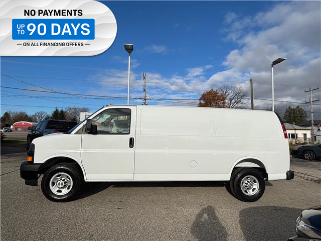 2025 Chevrolet Express 2500 Work Van (Stk: TS227009) in Caledonia - Image 2 of 34