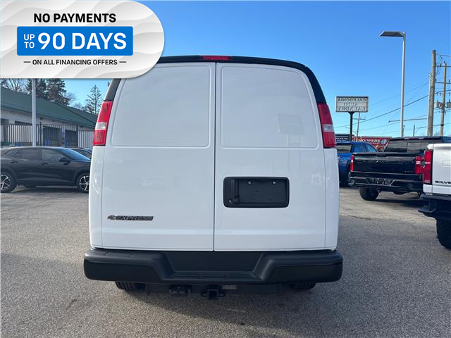 2025 Chevrolet Express 2500 Work Van (Stk: TS227009) in Caledonia - Image 4 of 34