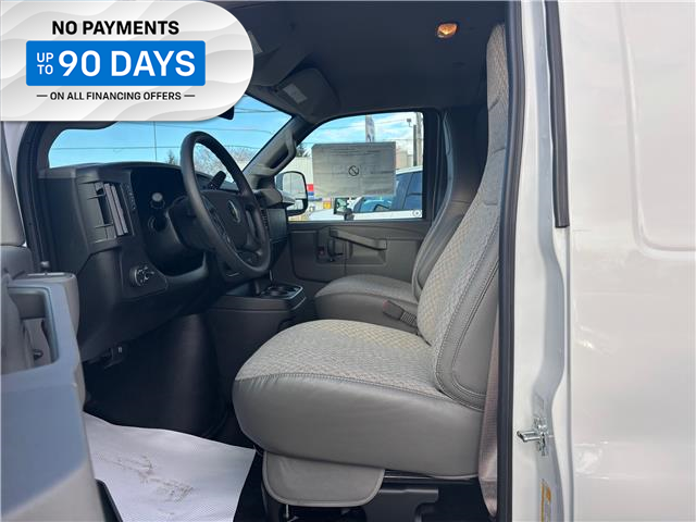 2025 Chevrolet Express 2500 Work Van (Stk: TS227009) in Caledonia - Image 19 of 34
