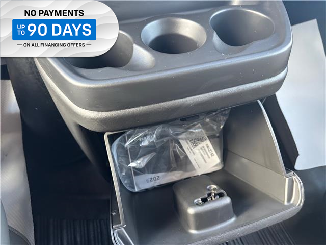 2025 Chevrolet Express 2500 Work Van (Stk: TS227009) in Caledonia - Image 31 of 34