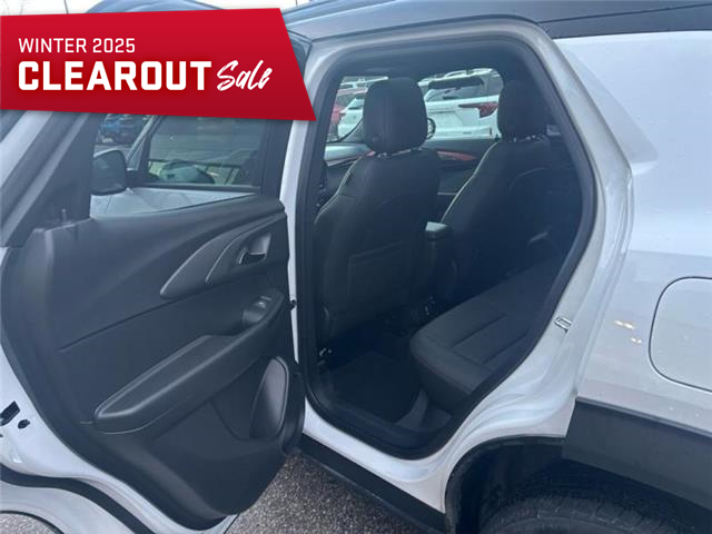2025 Chevrolet TrailBlazer RS (Stk: UT94806) in Cobourg - Image 8 of 13