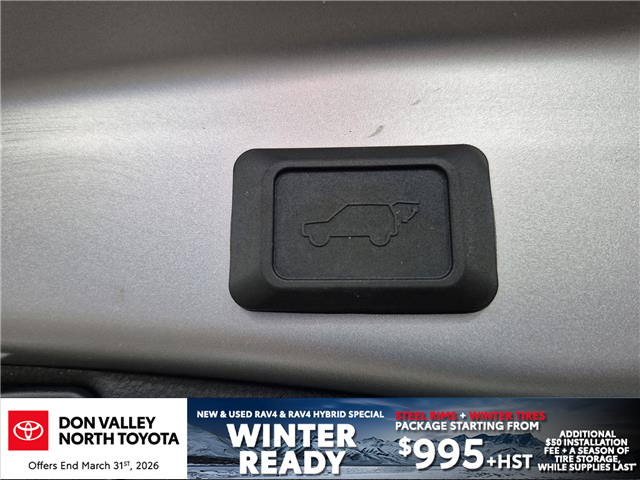 2025 Toyota RAV4 Hybrid XSE (Stk: 10U6399) in Markham - Image 32 of 34