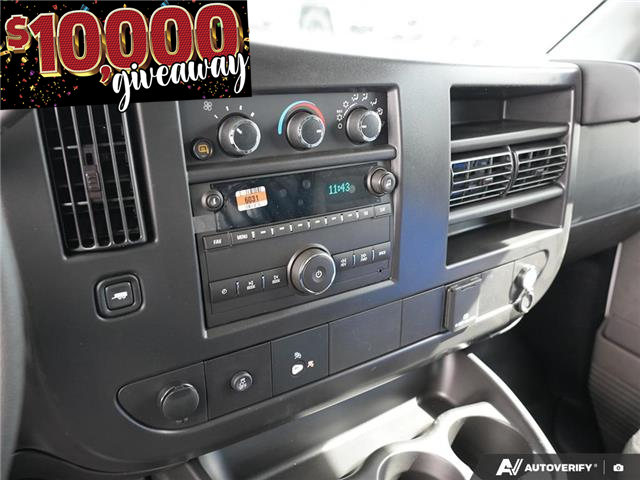 2026 Chevrolet Express 3500 Work Van (Stk: 42855) in Georgetown - Image 24 of 28