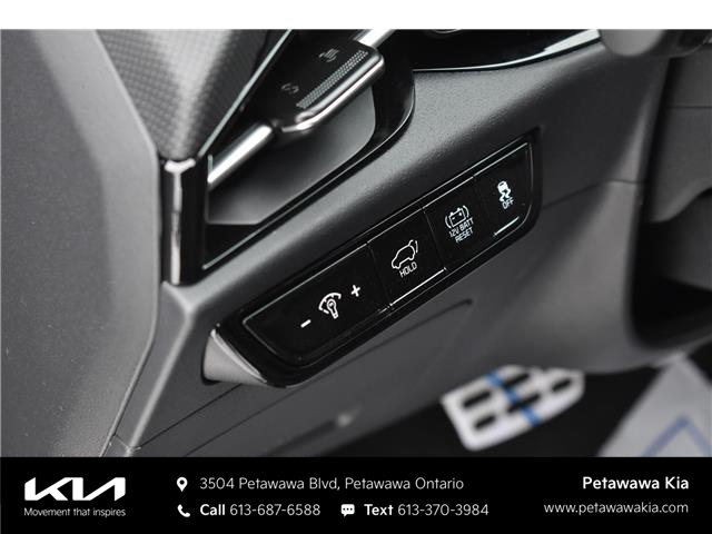 2026 Kia Niro SX (Stk: K26053) in Petawawa - Image 15 of 30