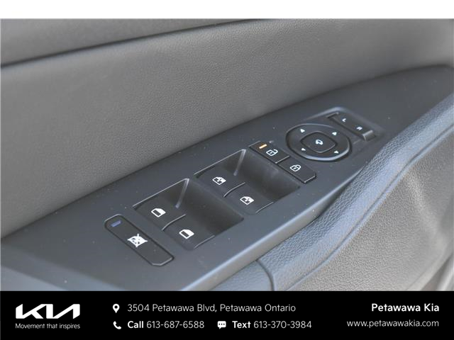 2026 Kia Sportage EX Premium w/Black Interior (Stk: K26119) in Petawawa - Image 16 of 30