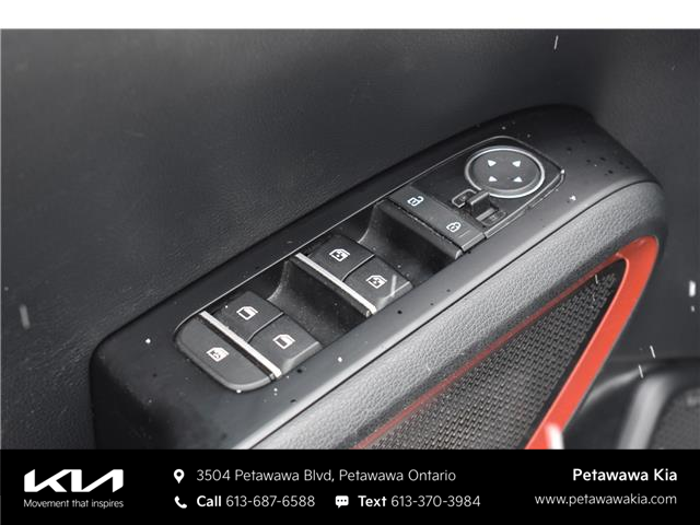 2022 Kia Soul GT-Line Limited (Stk: K26108A) in Petawawa - Image 14 of 30
