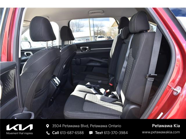 2022 Kia Sorento 2.5L LX+ (Stk: KP0795) in Petawawa - Image 17 of 30
