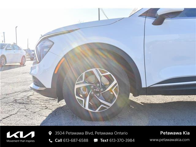 2023 Kia Sportage LX (Stk: KP0796) in Petawawa - Image 3 of 30