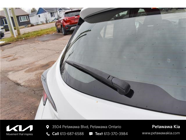 2019 Toyota Corolla Hatchback Base (Stk: K26049B) in Petawawa - Image 9 of 30