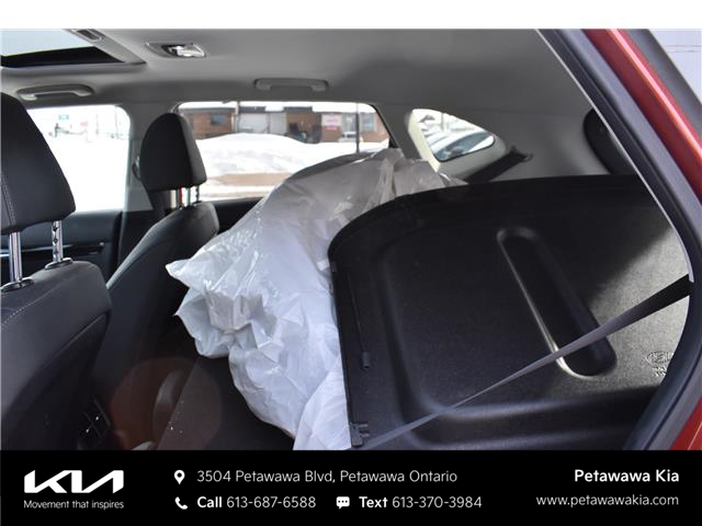 2023 Kia Seltos SX Turbo w/Black Interior (Stk: K26138A) in Petawawa - Image 7 of 9