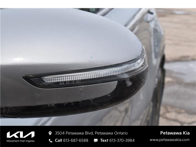 2022 Kia Sportage LX Nightsky Edition (Stk: K26141A) in Petawawa - Image 4 of 30
