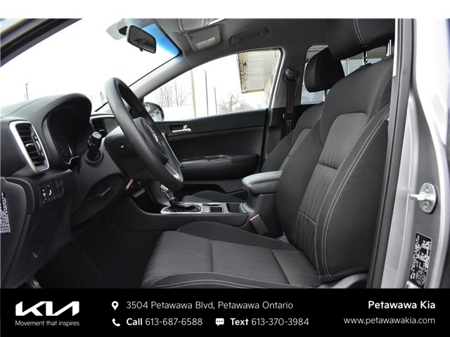 2022 Kia Sportage LX Nightsky Edition (Stk: K26141A) in Petawawa - Image 13 of 30