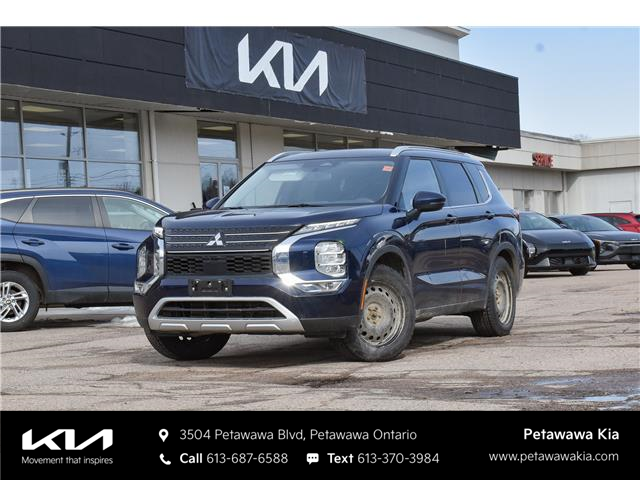 2024 Mitsubishi Outlander SE (Stk: K26129A) in Petawawa - Image 1 of 8