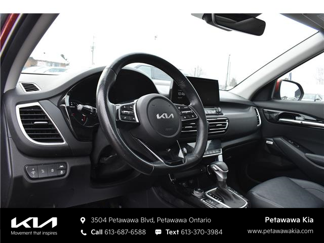 2023 Kia Seltos SX Turbo w/Black Interior (Stk: K26138A) in Petawawa - Image 12 of 30
