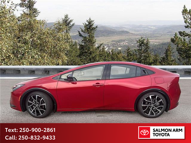 2026 Toyota Prius Plug-In Hybrid XSE (Stk: SATPP057494) in Salmon Arm - Image 3 of 25